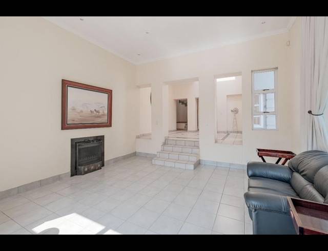 4 BEDROOM HOUSE FOR SALE IN DAINFERN GOLF ESTATE